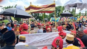 pelepasan jenazah raja gowa ke 38 andi kumala idjo karaeng lembang parang di istana balla lompoa gowa jumat 29112024 169 Jurnal Sepernas